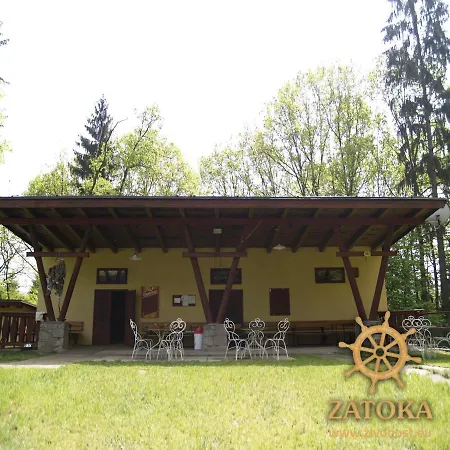 Zátoka Živohošť - chatičky a apartmány *