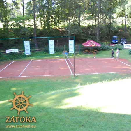 Zatoka Zivohost - Chaticky A Apartmany Camping Chotilsko